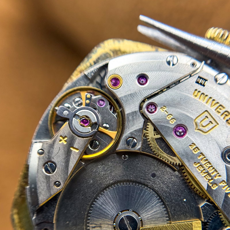 Universal Genève Universal Genève - Gilt Shadow - Zonder minimumprijs - 566105 - Heren - 1970 vintage watch - image 35