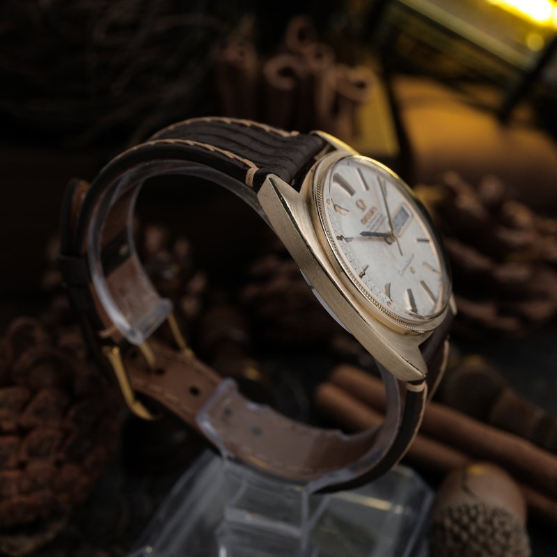 Omega Omega - Constellation C-Shape Chronometer 'Linen Dial' - CD 168.029 - Men - 1968 vintage watch - image 4
