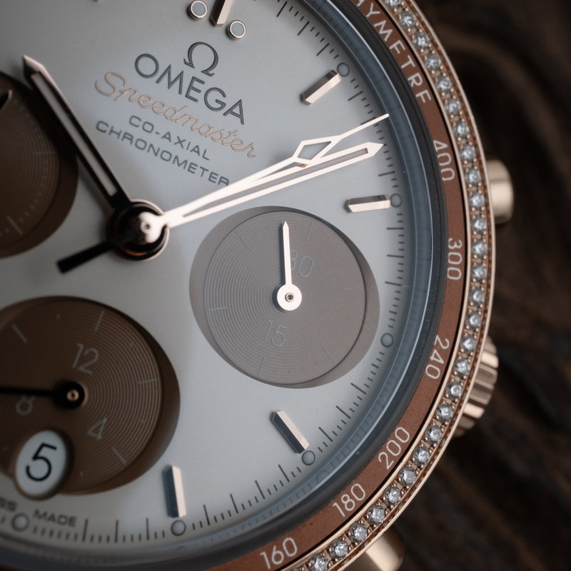 Omega Omega - Speedmaster Chronograph - 324.28.38.50.02.002 - Unisex - 2010-2020 vintage watch - image 11