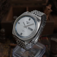 Seiko 5 'Serviced' (1970-1979) - image 7