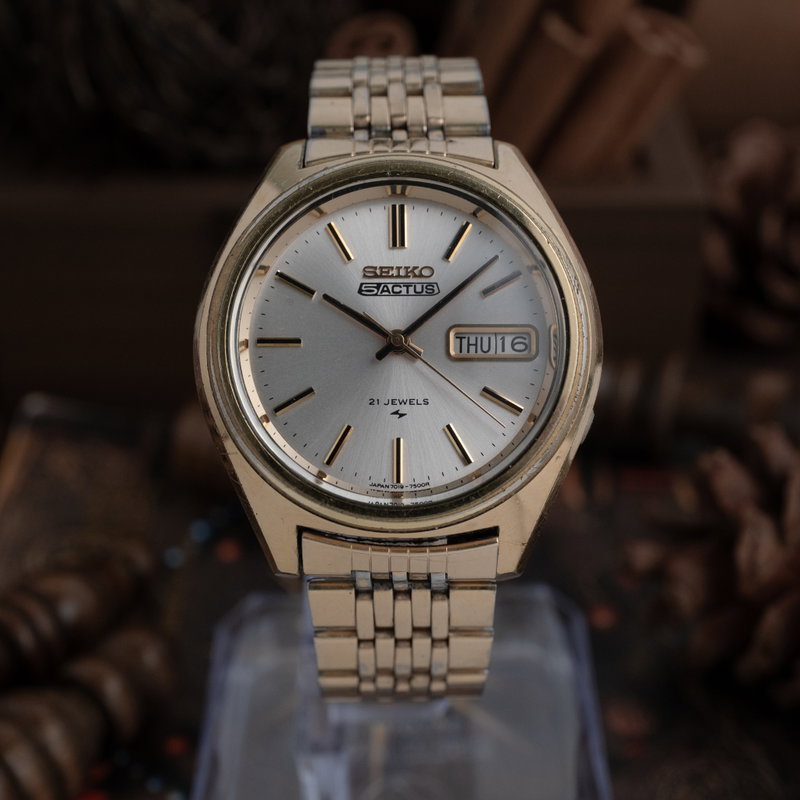 Seiko 5 Actus 'Serviced' 7019-7060 (1975) - image 2