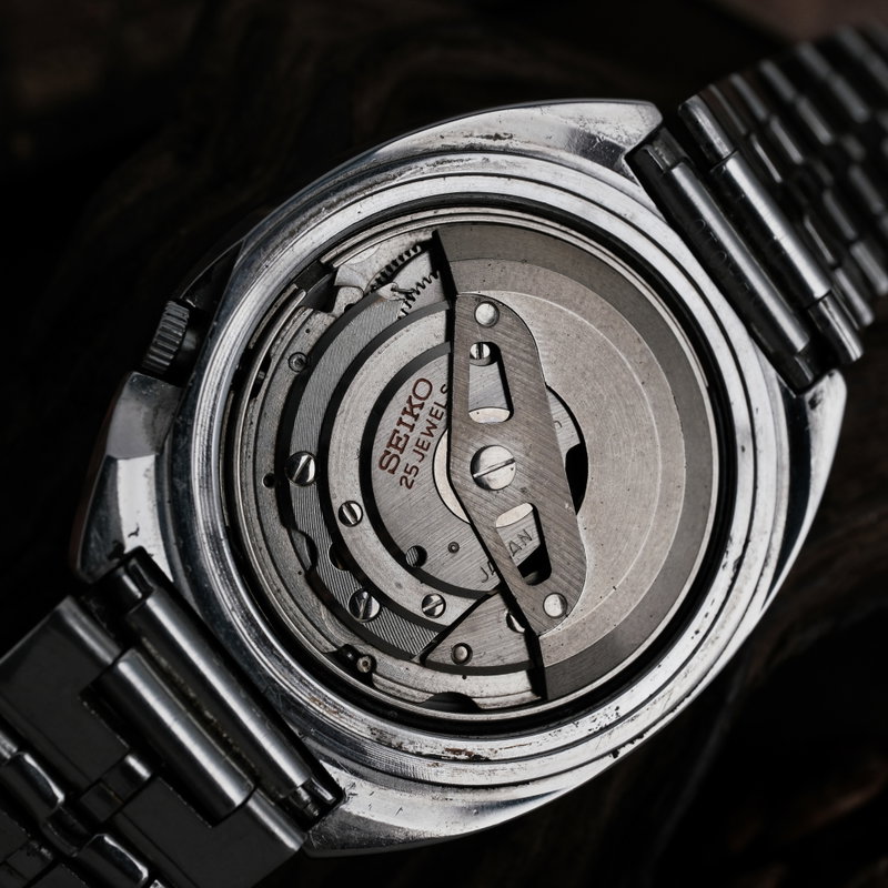 Seiko Advan 5606-7270 (1972) - image 9