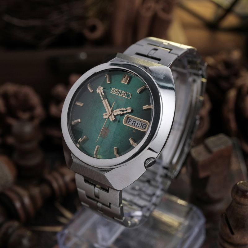 Seiko Advan 5606-7270 (1972) - image 12