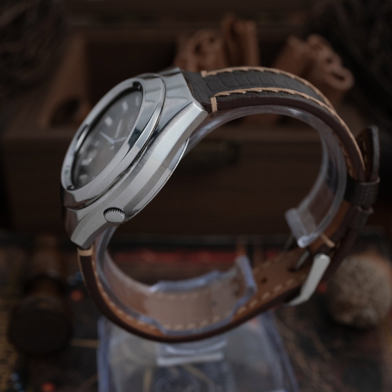 Seiko Advan 'Serviced' 7019-7300 (1973) - image 9