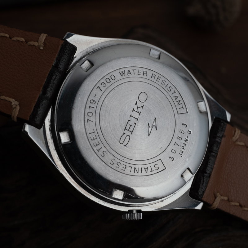 Seiko Advan 'Serviced' 7019-7300 (1973) - image 12