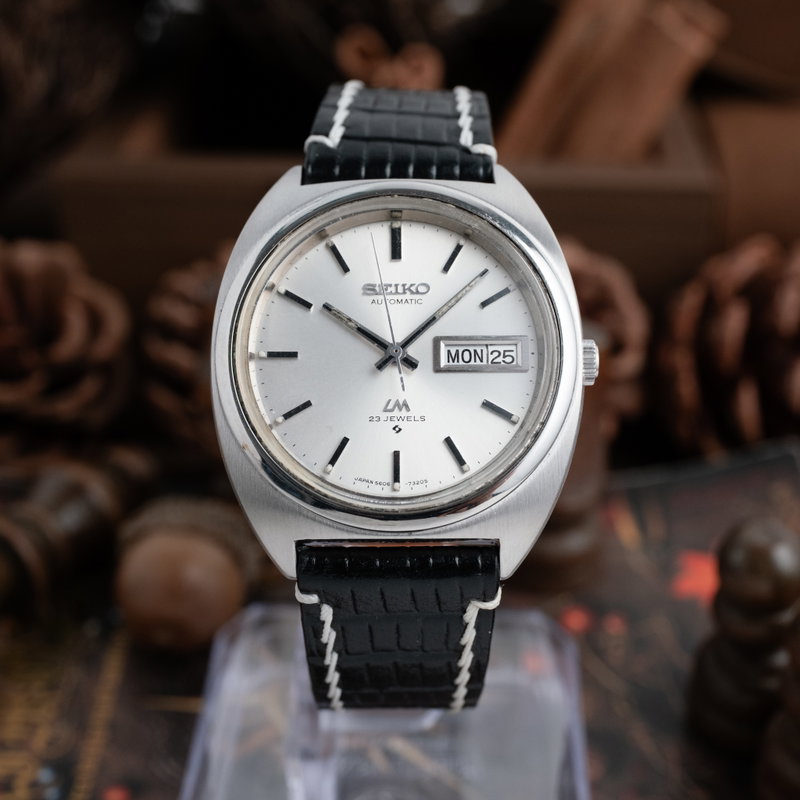 Seiko Lord Matic 5606-7140 (1971) - image 2