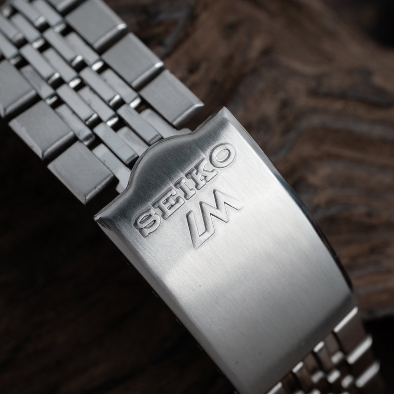 Seiko Lord Matic Special 5216-7040 (1975) - image 9