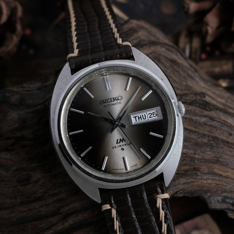 Seiko Lord Matic 5606-7151 (1973) - image 1