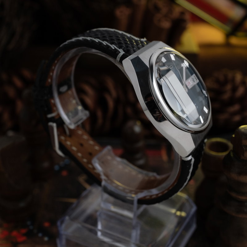 Seiko Lord Matic 5606-8060 (1974) - image 5