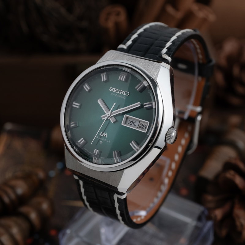 Seiko Lord Matic 'Serviced' 5606-8061 (1975) - image 3
