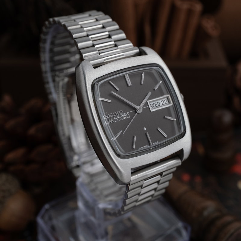 Seiko Lord Matic 'Serviced' 5606-5040 (1971) - image 4