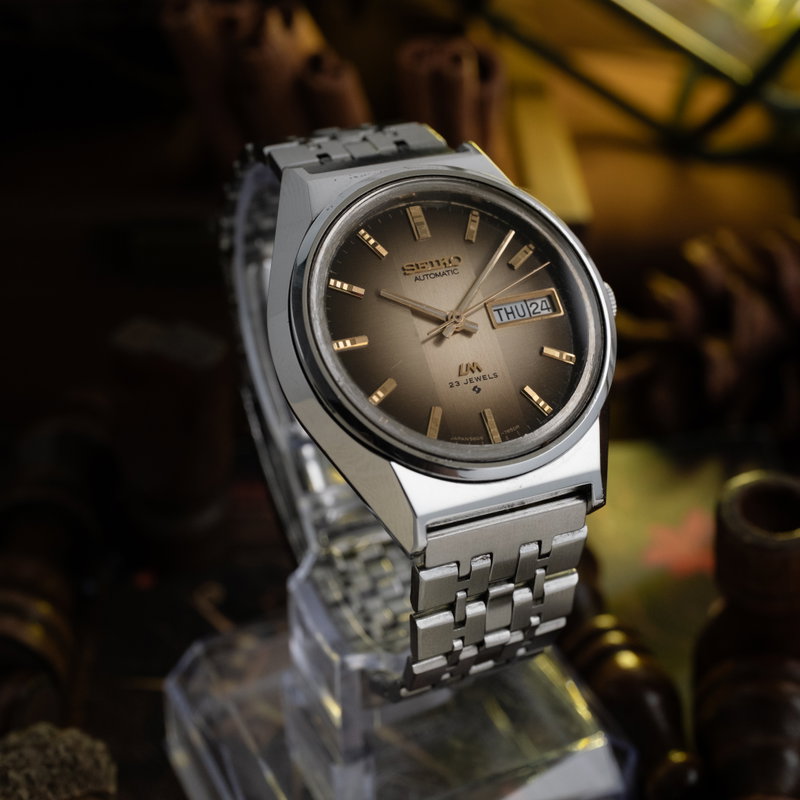 Seiko Lord Matic 'Serviced' 5606-7310 (1975) - image 4