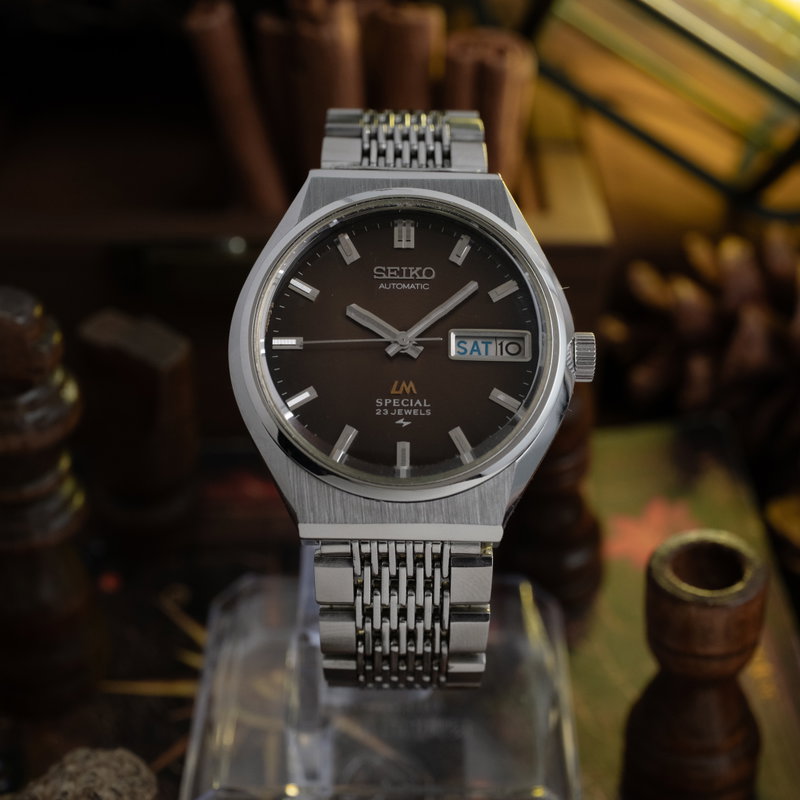 Seiko Lord Matic Special 5216-7070 (1975) - image 2