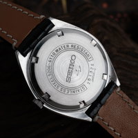 Seiko LM Special 'Serviced' 5206-6110 (1972) - image 8