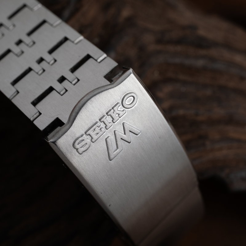 Seiko Lord Matic Special 5216-7060 (1974) - image 2