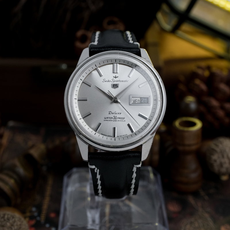 Seiko Sportsmatic 5 Deluxe 7606-7971 (1964) - image 2