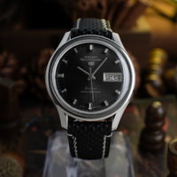 Seiko Sportsmatic 5 Deluxe 7619-7010 (1966) - image 2