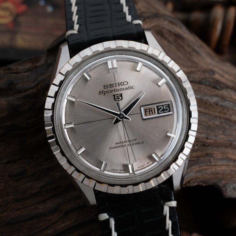 Seiko Sportsmatic 5 6619-8100 (1965) - image 1
