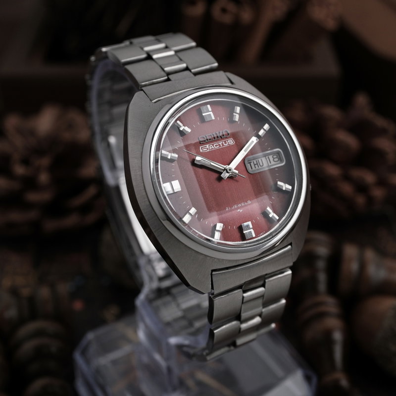 Seiko 5 Actus 7019-7350 (1974) - image 12