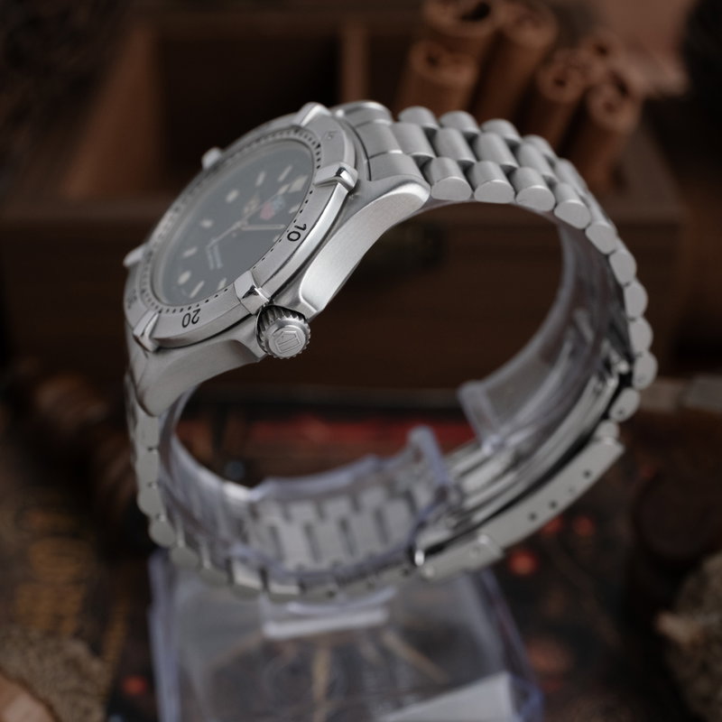TAG Heuer Professional WE1210-R (1990-1999) - image 11