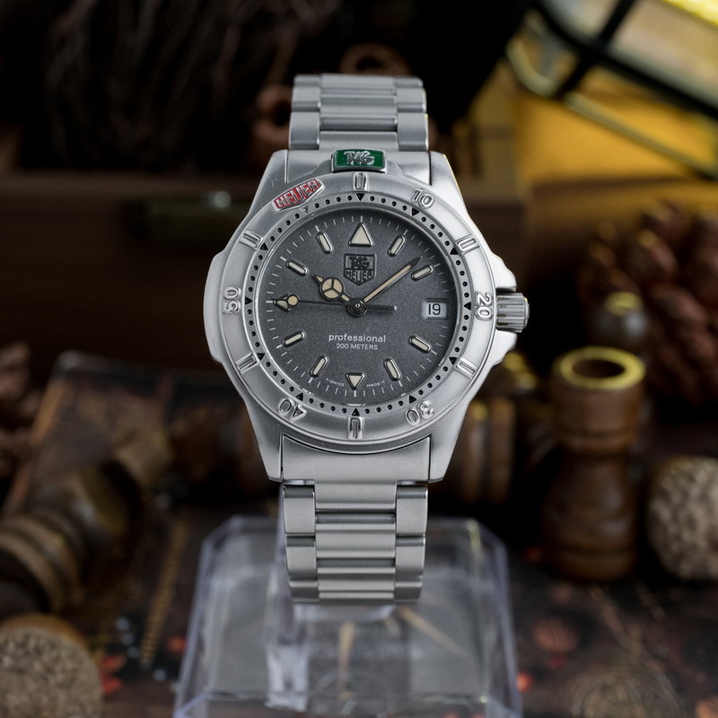 TAG Heuer Professional WF1211-K0 (1990-1999) - image 2