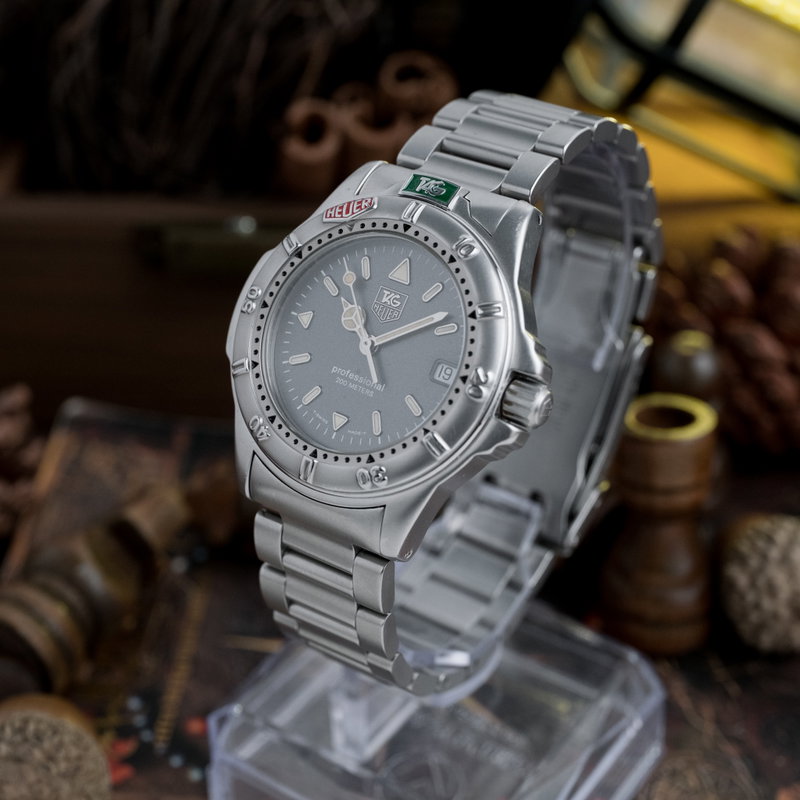 TAG Heuer Professional WF1211-K0 (1990-1999) - image 3