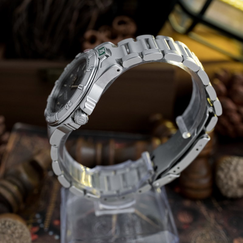 TAG Heuer Professional WF1211-K0 (1990-1999) - image 6
