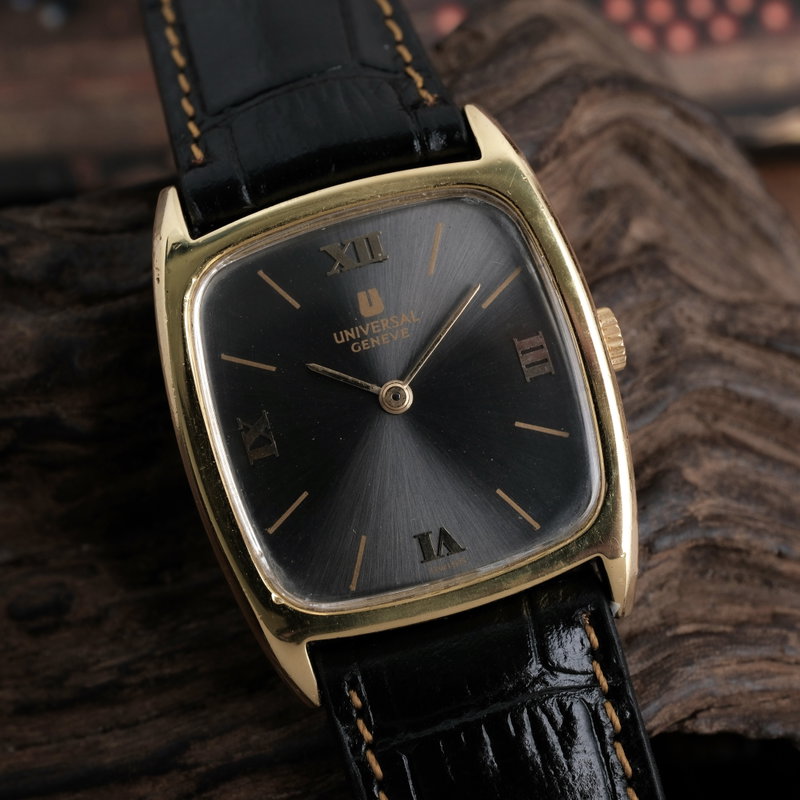 Universal Genève Caliber 1-42 542114 (1970-1979) - image 1