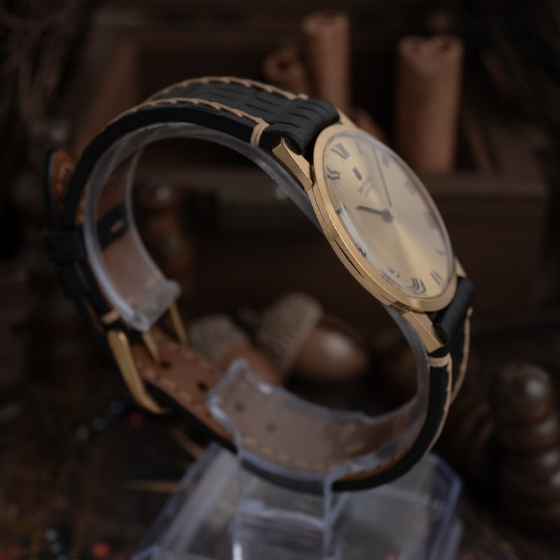 Universal Genève Caliber 1-42 542 101 (1970-1979) - image 5
