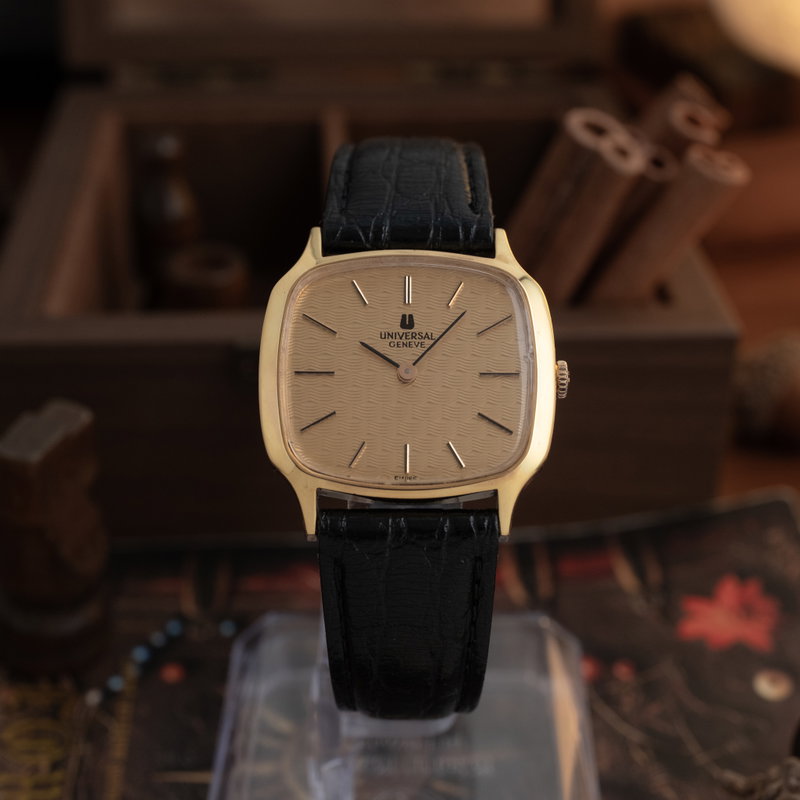 Universal Genève Caliber 1-42 290066 (1970-1979) - image 2