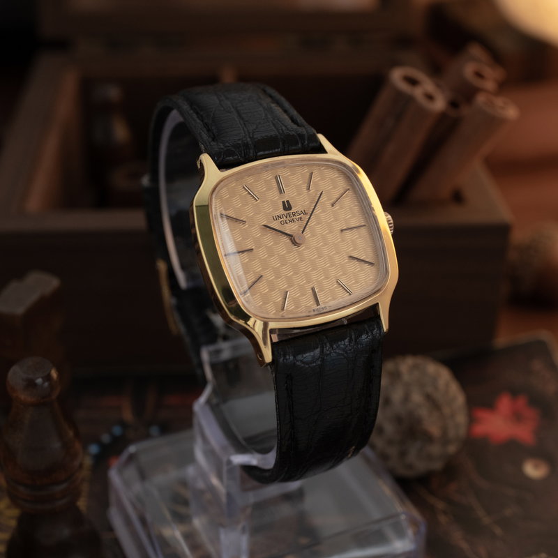 Universal Genève Caliber 1-42 290066 (1970-1979) - image 4