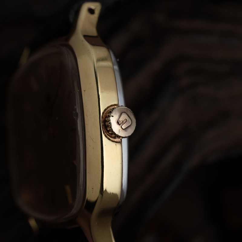 Universal Genève Caliber 1-42 290066 (1970-1979) - image 9